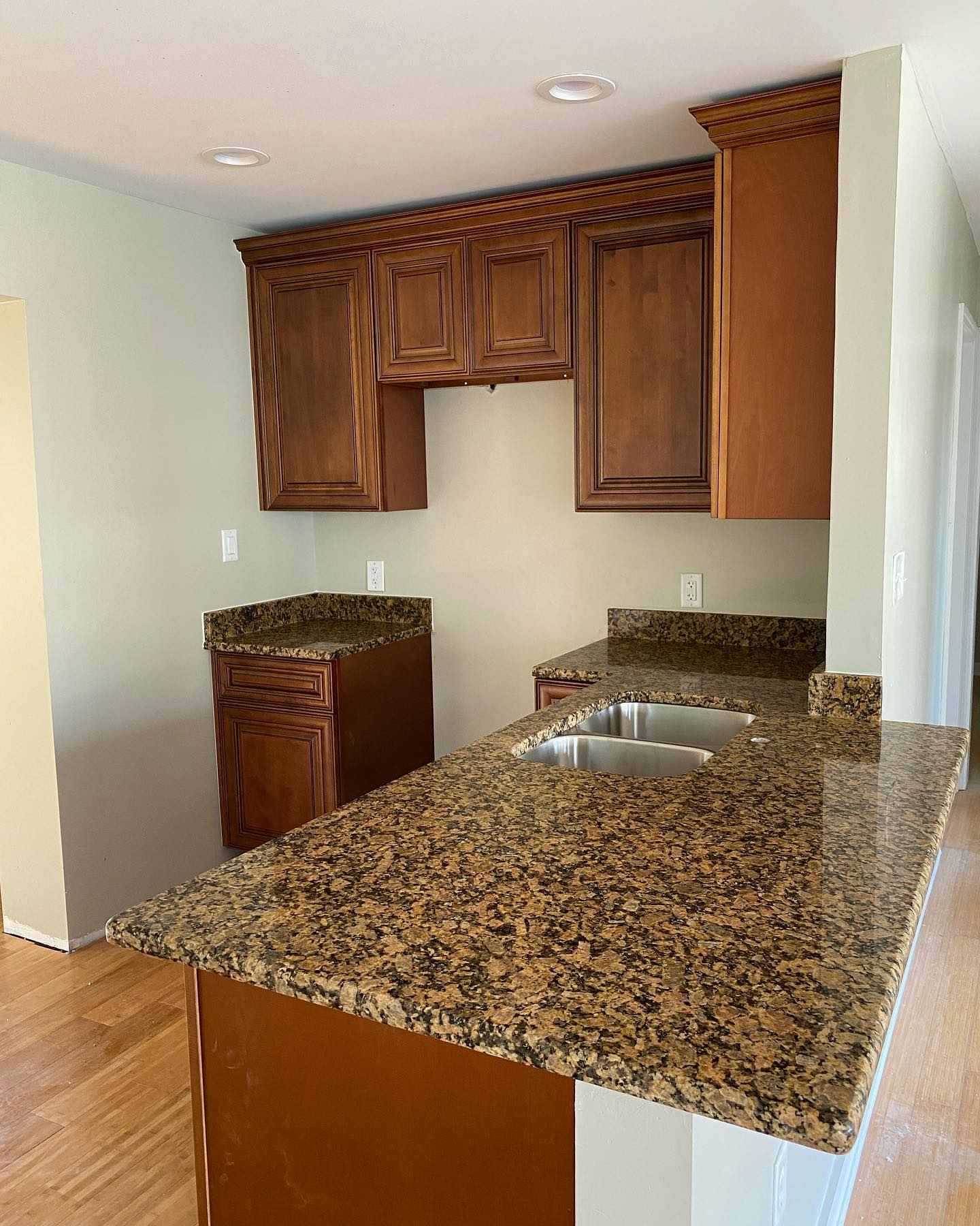 Brown Granite kitchen top