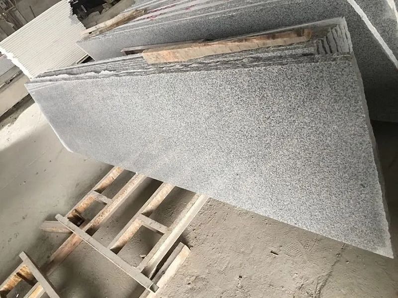 Light-Grey-Granite-for-Slab-Tile-Countertop-Stepwebp 4001 Light-Grey-Granite-for-Slab-Tile-Countertop-Stepwebp 4001